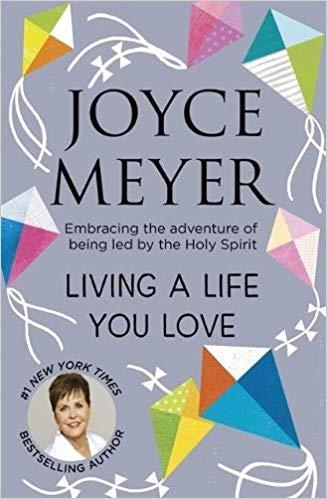 Productafbeelding: voorkant van Living a life you love