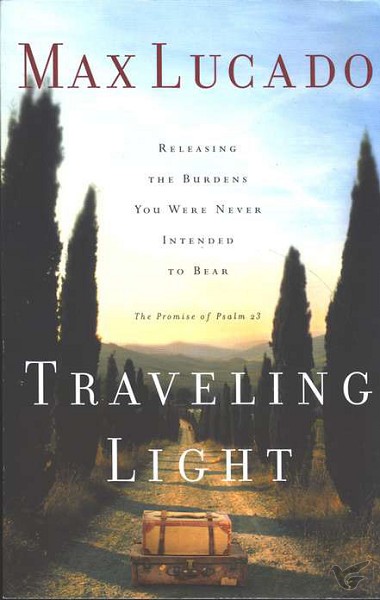 Productafbeelding: voorkant van Travelling Light - Releasing the burdens