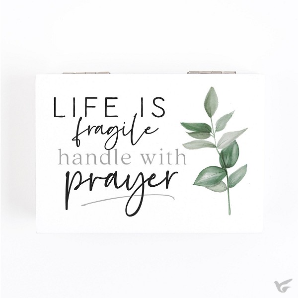 Productafbeelding: voorkant van Life is fragile handle with prayer