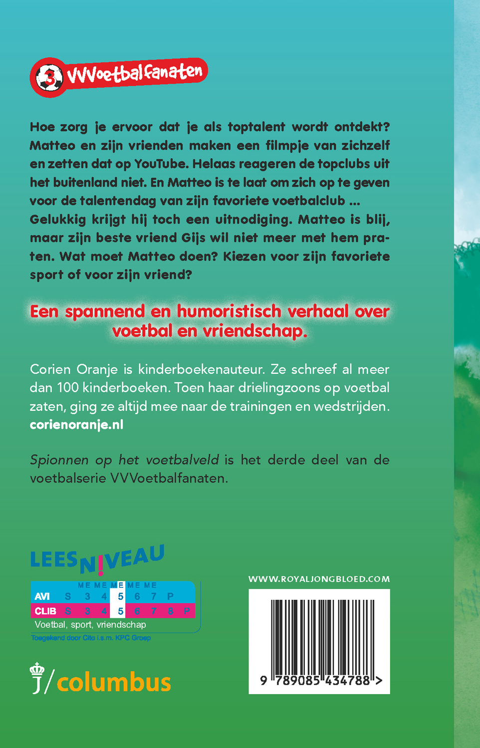 Productafbeelding: achterkant van Spionnen op het voetbalveld